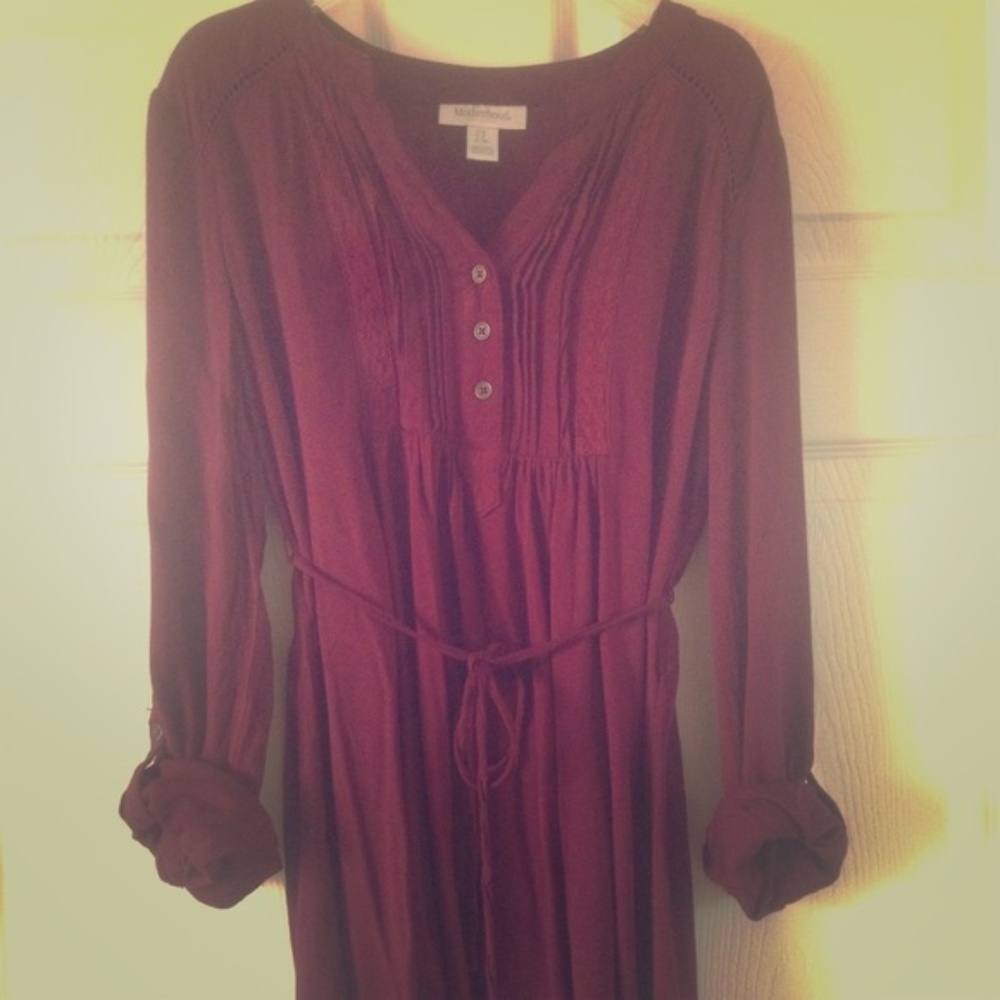 Cranberry-colored maternity tunic